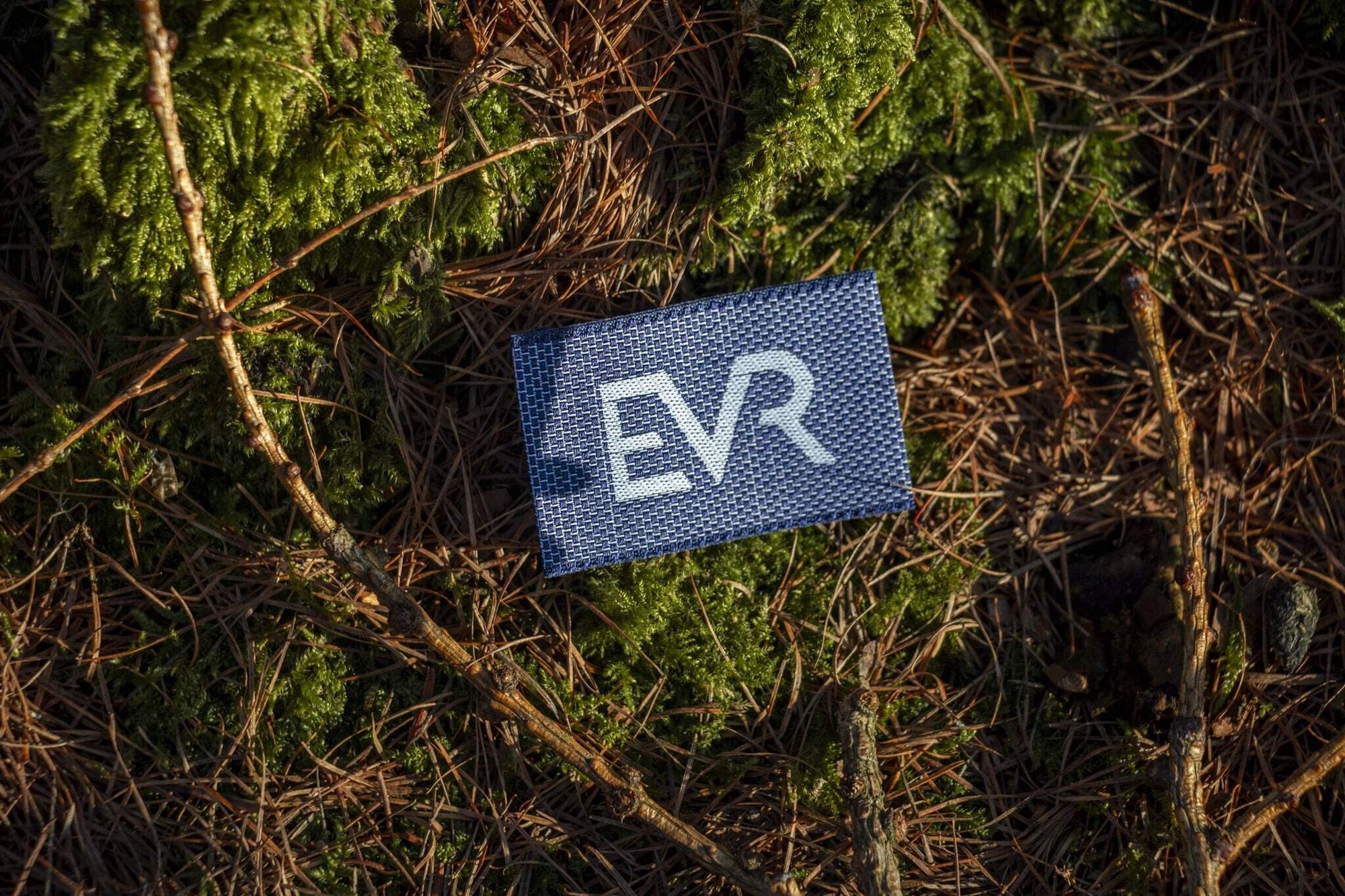 Evrwilde blue linen label